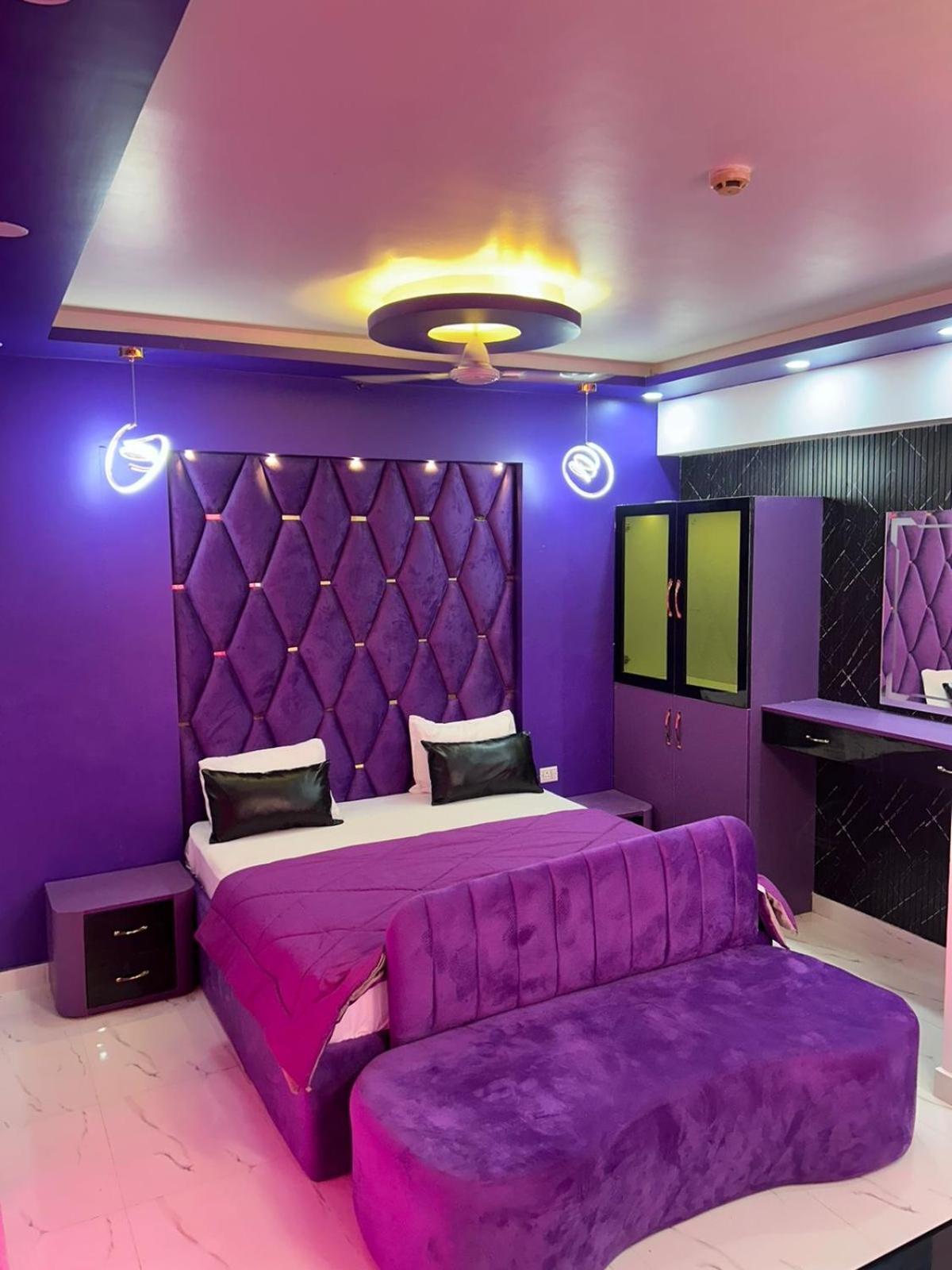 Dolphin Inn & Suites Manhattan Lucknow Eksteriør billede