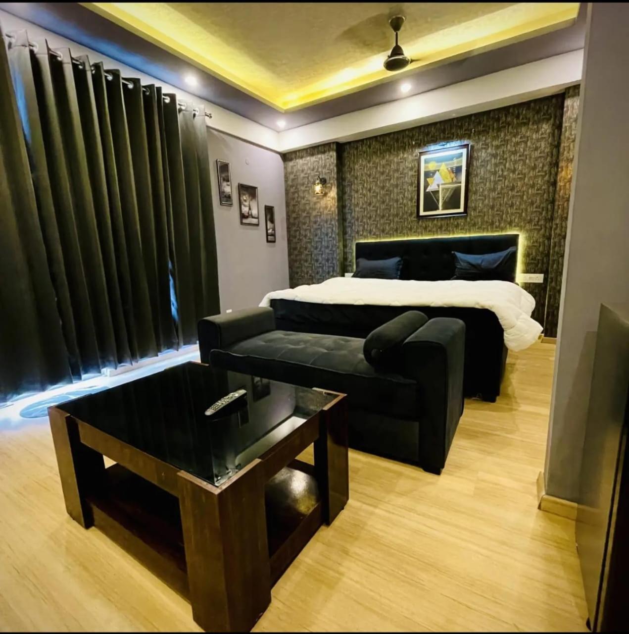 Dolphin Inn & Suites Manhattan Lucknow Eksteriør billede